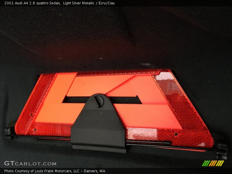 Light Silver Metallic / Ecru/Clay 2001 Audi A4 2.8 quattro Sedan