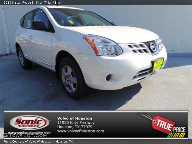 Pearl White / Black 2013 Nissan Rogue S