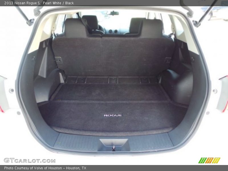 Pearl White / Black 2013 Nissan Rogue S