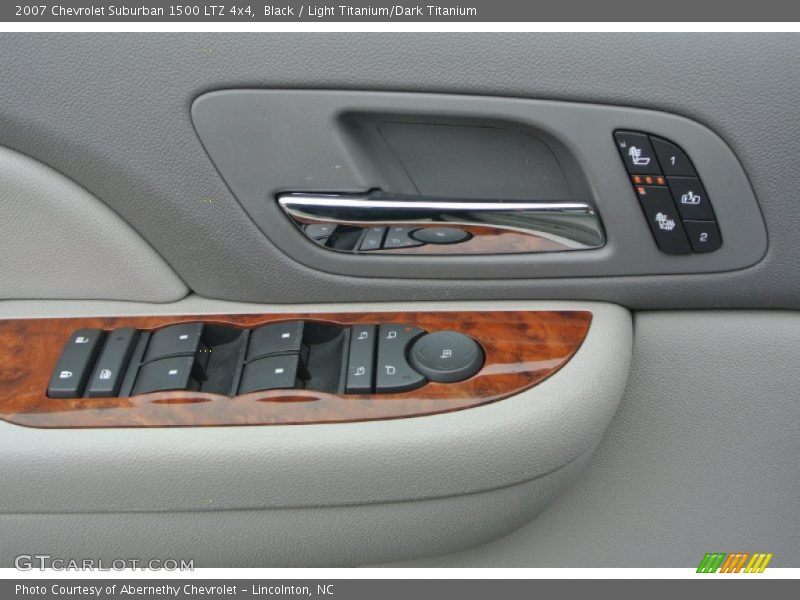 Black / Light Titanium/Dark Titanium 2007 Chevrolet Suburban 1500 LTZ 4x4