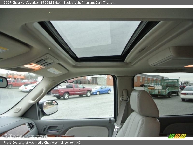 Black / Light Titanium/Dark Titanium 2007 Chevrolet Suburban 1500 LTZ 4x4