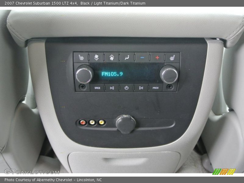 Black / Light Titanium/Dark Titanium 2007 Chevrolet Suburban 1500 LTZ 4x4