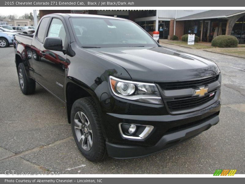 Front 3/4 View of 2015 Colorado Z71 Extended Cab