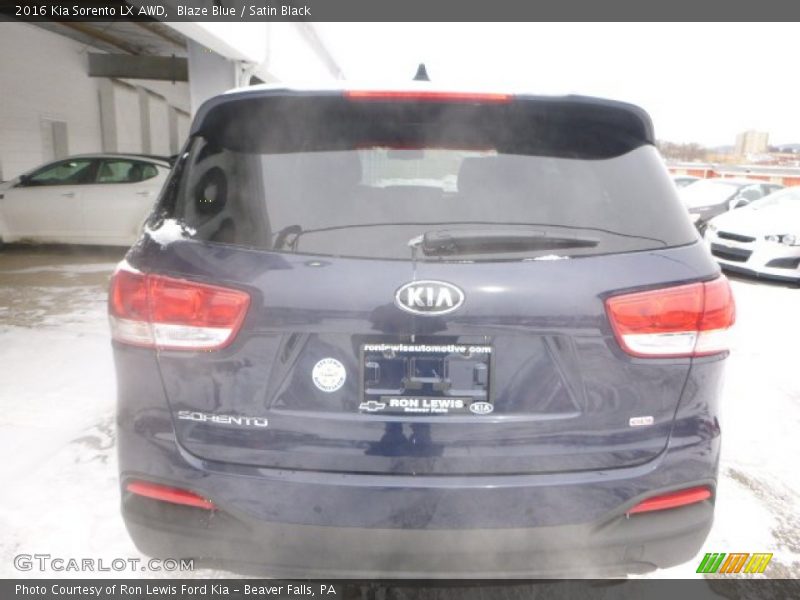 Blaze Blue / Satin Black 2016 Kia Sorento LX AWD