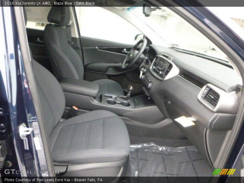  2016 Sorento LX AWD Satin Black Interior