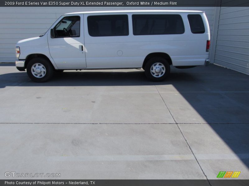 Oxford White / Medium Flint 2009 Ford E Series Van E350 Super Duty XL Extended Passenger