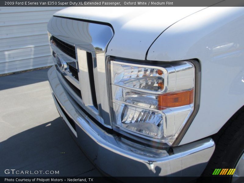 Oxford White / Medium Flint 2009 Ford E Series Van E350 Super Duty XL Extended Passenger