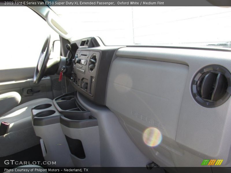 Oxford White / Medium Flint 2009 Ford E Series Van E350 Super Duty XL Extended Passenger
