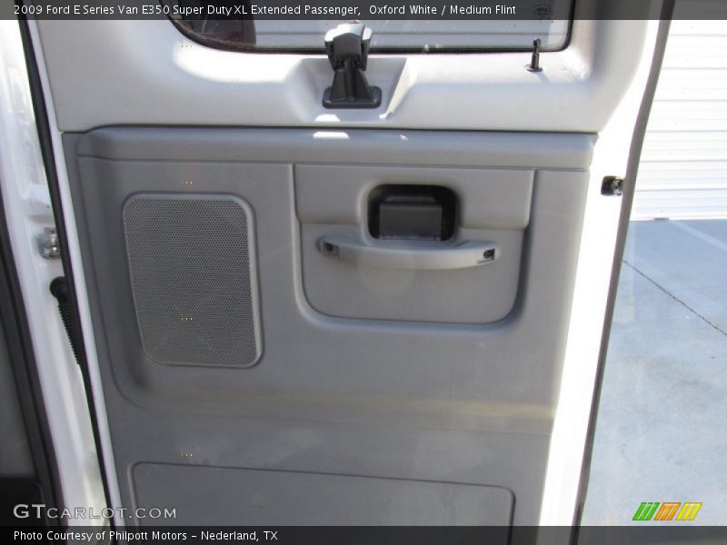 Oxford White / Medium Flint 2009 Ford E Series Van E350 Super Duty XL Extended Passenger