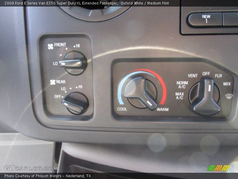 Oxford White / Medium Flint 2009 Ford E Series Van E350 Super Duty XL Extended Passenger