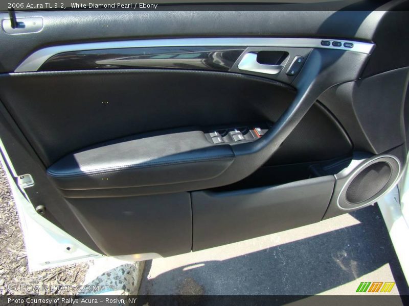 White Diamond Pearl / Ebony 2006 Acura TL 3.2