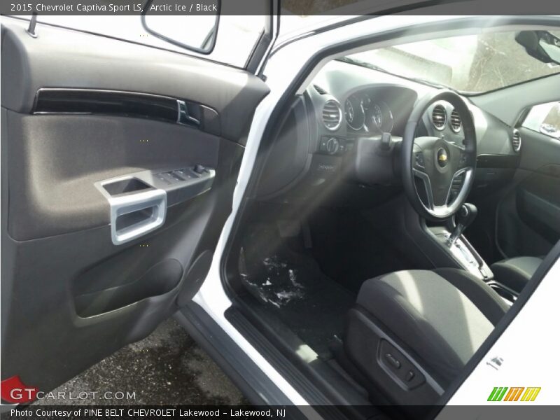 Arctic Ice / Black 2015 Chevrolet Captiva Sport LS