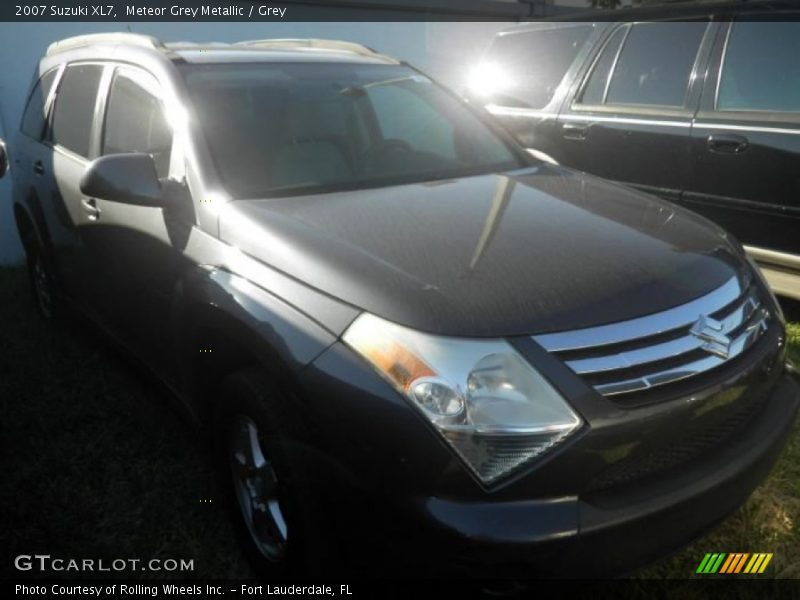 Meteor Grey Metallic / Grey 2007 Suzuki XL7