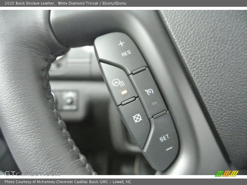 White Diamond Tricoat / Ebony/Ebony 2015 Buick Enclave Leather
