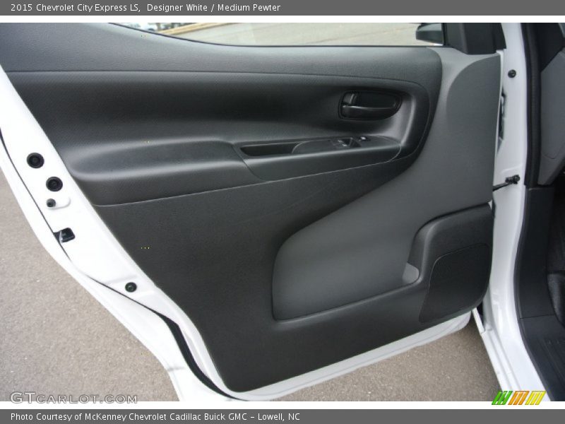 Designer White / Medium Pewter 2015 Chevrolet City Express LS