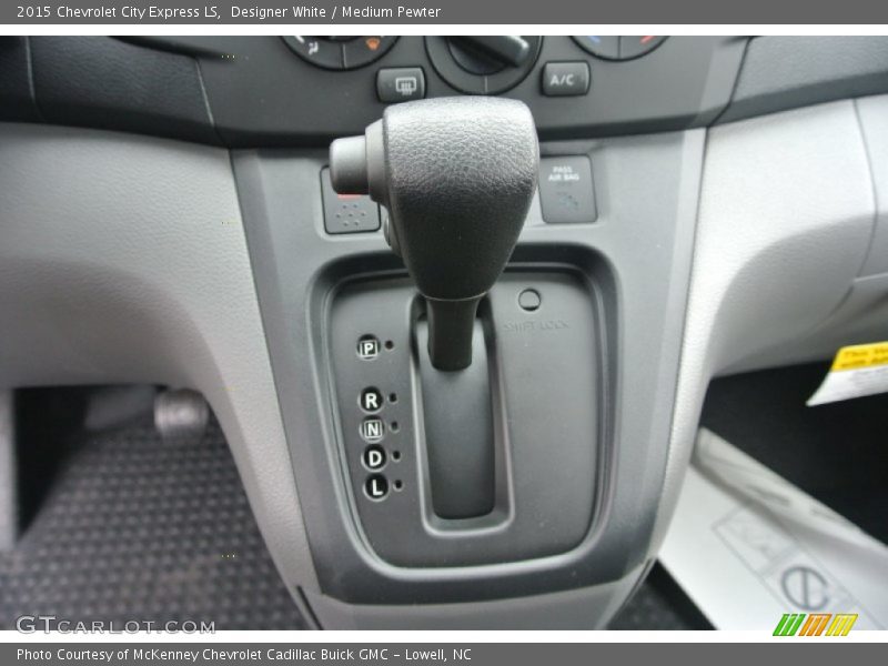 Designer White / Medium Pewter 2015 Chevrolet City Express LS