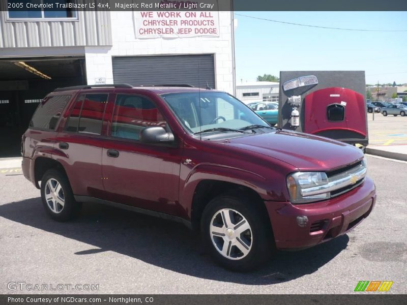 Majestic Red Metallic / Light Gray 2005 Chevrolet TrailBlazer LS 4x4