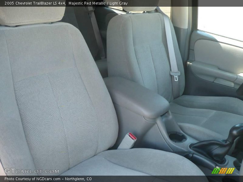 Majestic Red Metallic / Light Gray 2005 Chevrolet TrailBlazer LS 4x4