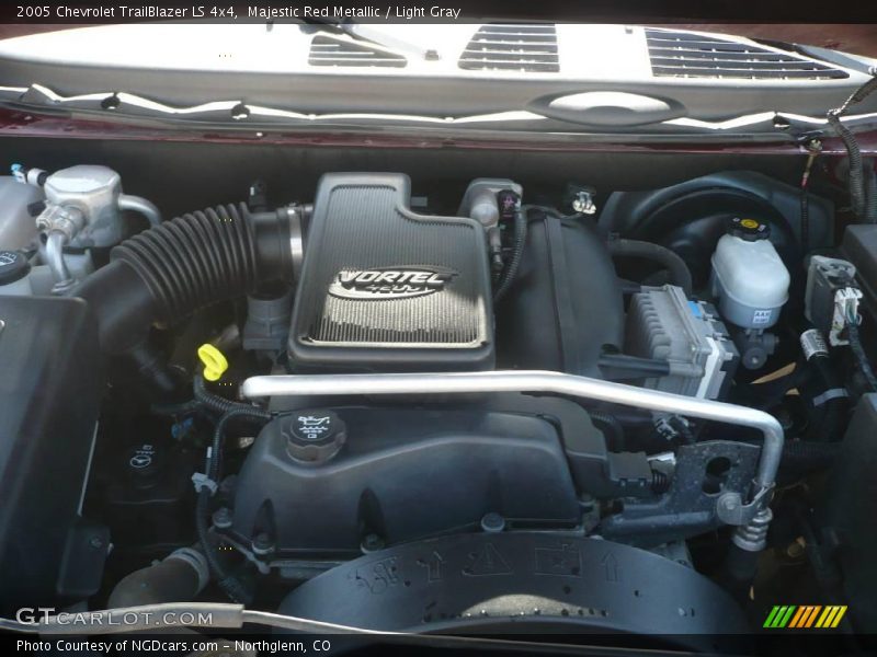 Majestic Red Metallic / Light Gray 2005 Chevrolet TrailBlazer LS 4x4