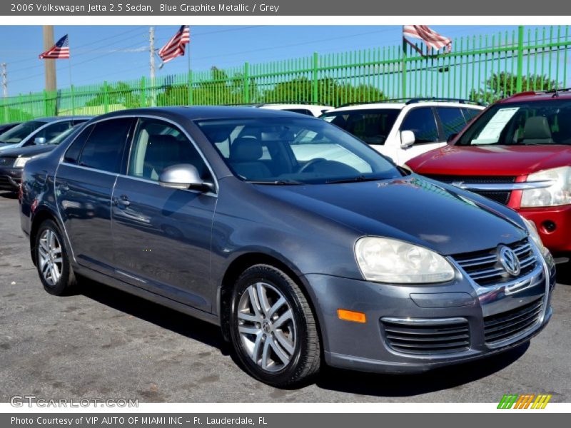 Front 3/4 View of 2006 Jetta 2.5 Sedan