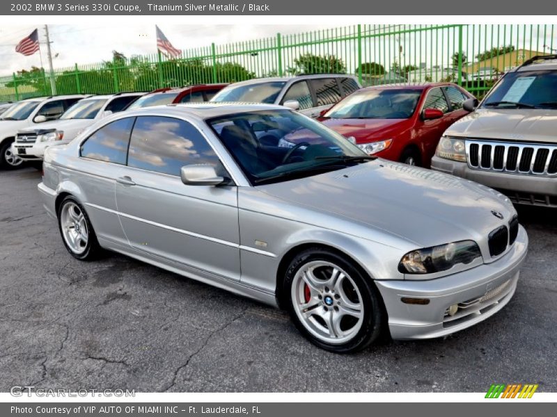 Front 3/4 View of 2002 3 Series 330i Coupe
