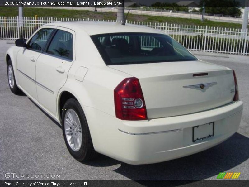 Cool Vanilla White / Dark Slate Gray 2008 Chrysler 300 Touring