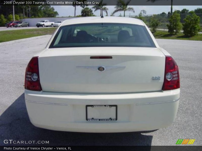Cool Vanilla White / Dark Slate Gray 2008 Chrysler 300 Touring