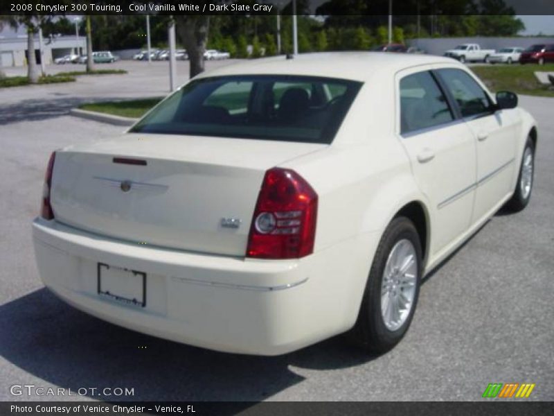 Cool Vanilla White / Dark Slate Gray 2008 Chrysler 300 Touring