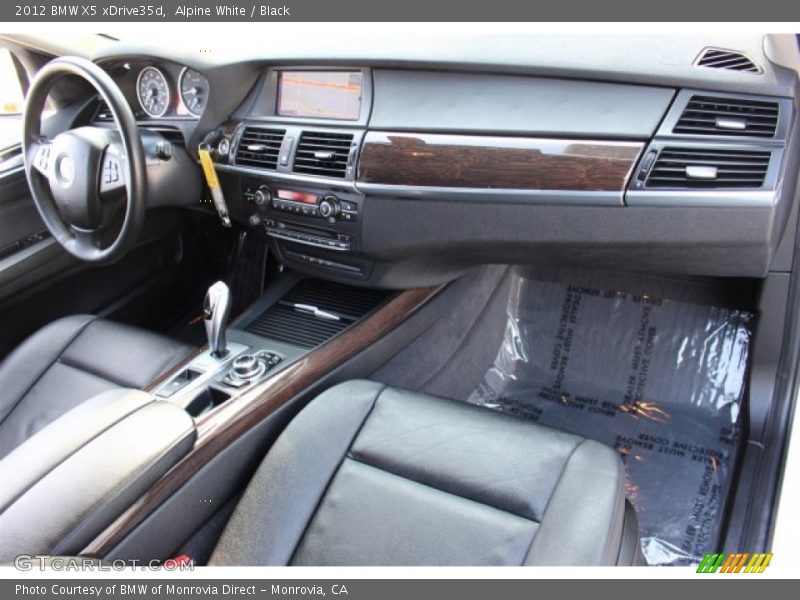 Alpine White / Black 2012 BMW X5 xDrive35d