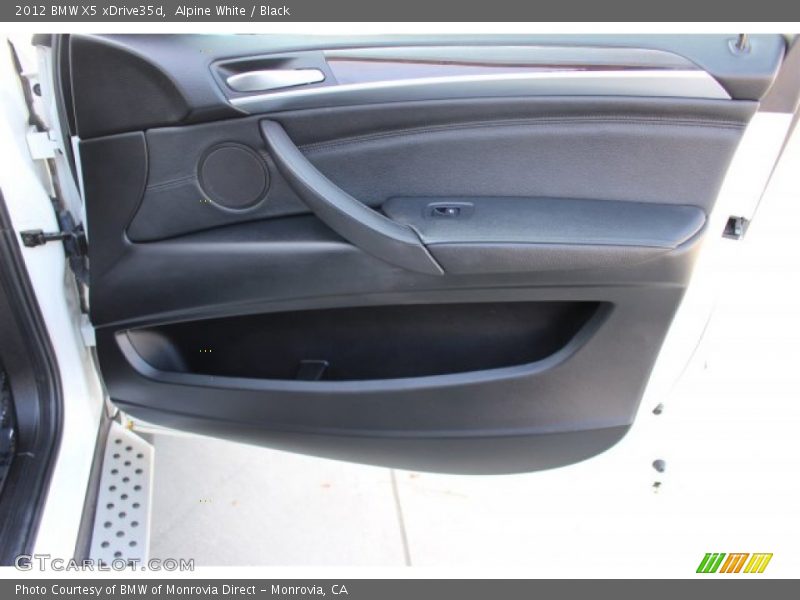 Alpine White / Black 2012 BMW X5 xDrive35d