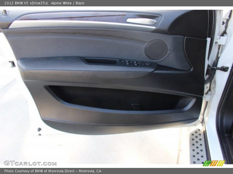Alpine White / Black 2012 BMW X5 xDrive35d