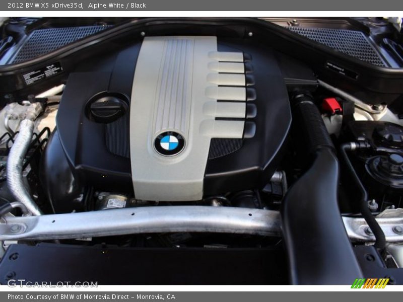 Alpine White / Black 2012 BMW X5 xDrive35d