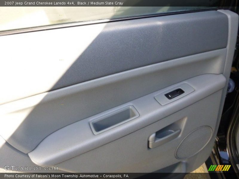 Black / Medium Slate Gray 2007 Jeep Grand Cherokee Laredo 4x4