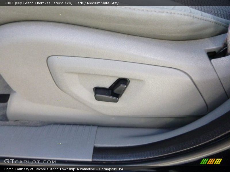 Black / Medium Slate Gray 2007 Jeep Grand Cherokee Laredo 4x4