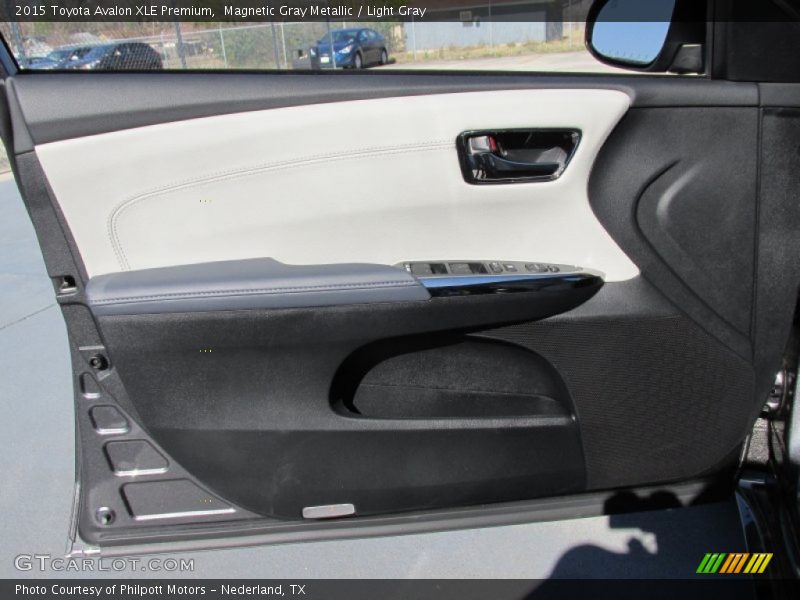 Magnetic Gray Metallic / Light Gray 2015 Toyota Avalon XLE Premium