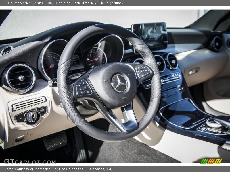 Obsidian Black Metallic / Silk Beige/Black 2015 Mercedes-Benz C 300