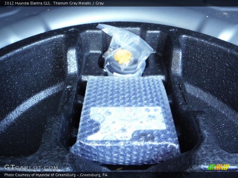 Titanium Gray Metallic / Gray 2012 Hyundai Elantra GLS