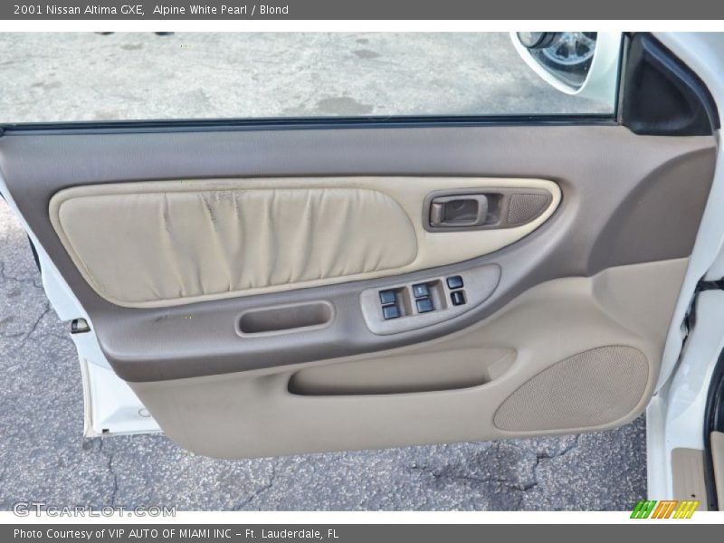 Alpine White Pearl / Blond 2001 Nissan Altima GXE