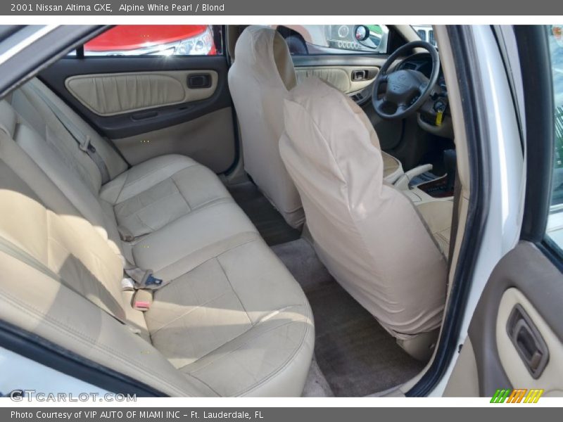 Alpine White Pearl / Blond 2001 Nissan Altima GXE