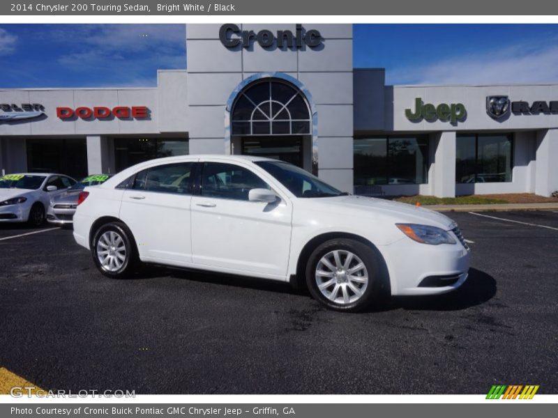 Bright White / Black 2014 Chrysler 200 Touring Sedan