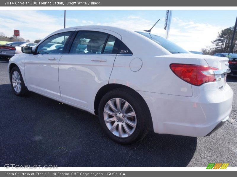 Bright White / Black 2014 Chrysler 200 Touring Sedan