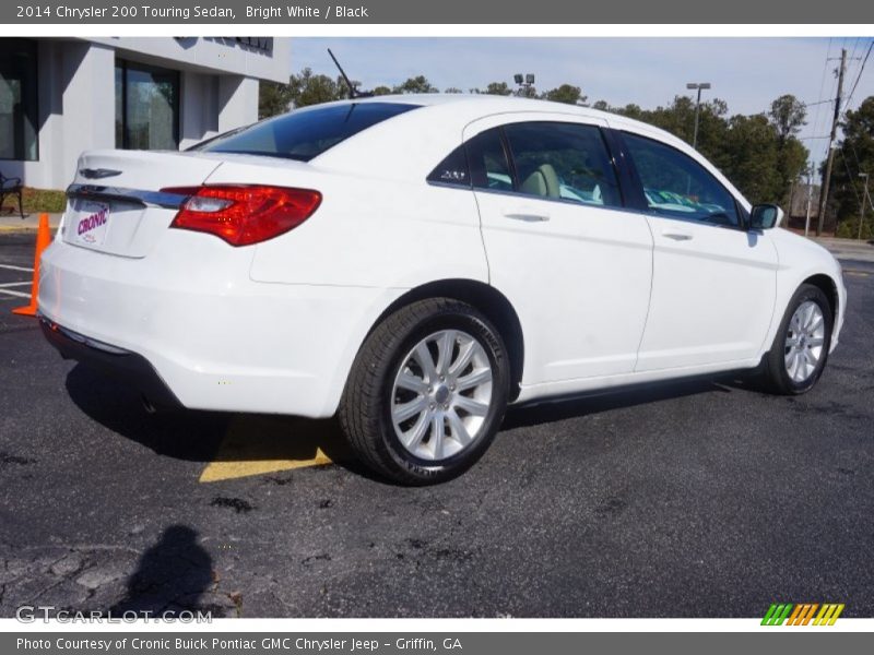 Bright White / Black 2014 Chrysler 200 Touring Sedan