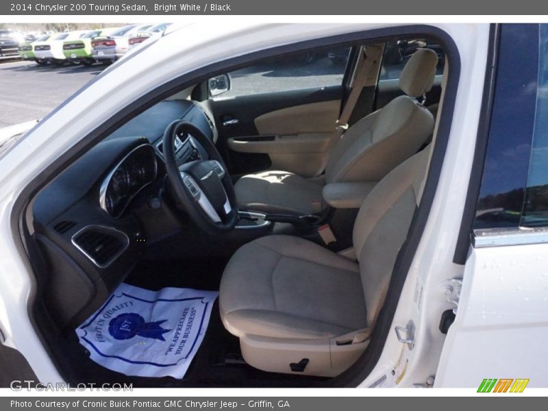 Bright White / Black 2014 Chrysler 200 Touring Sedan