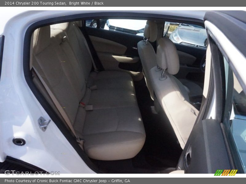 Bright White / Black 2014 Chrysler 200 Touring Sedan