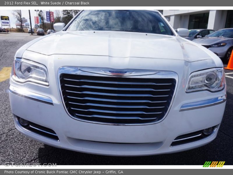 White Suede / Charcoal Black 2012 Ford Flex SEL