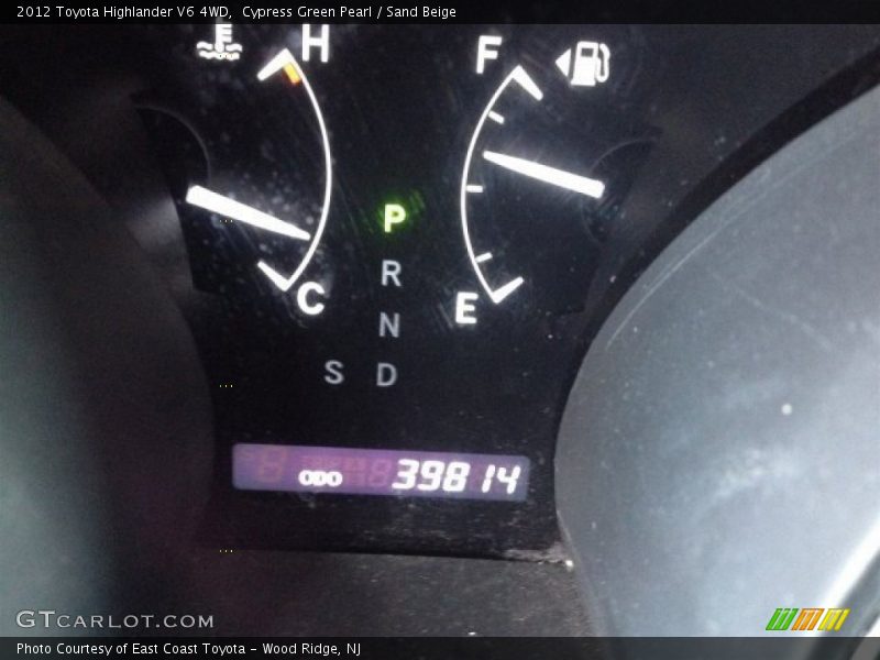 Cypress Green Pearl / Sand Beige 2012 Toyota Highlander V6 4WD