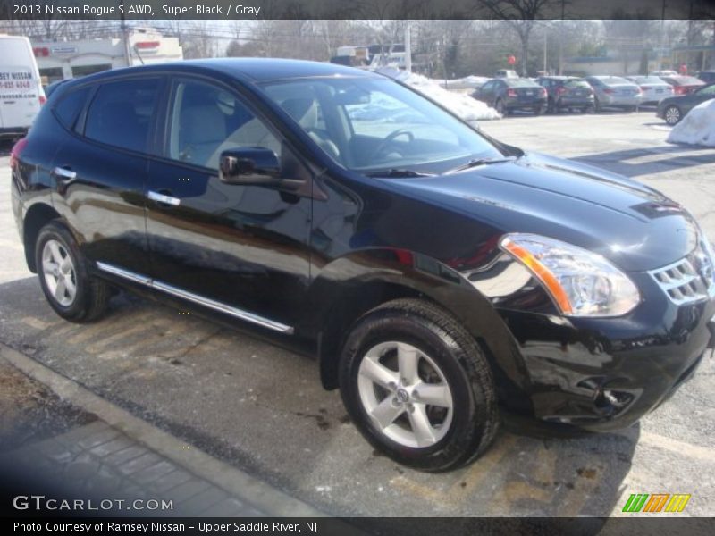 Super Black / Gray 2013 Nissan Rogue S AWD