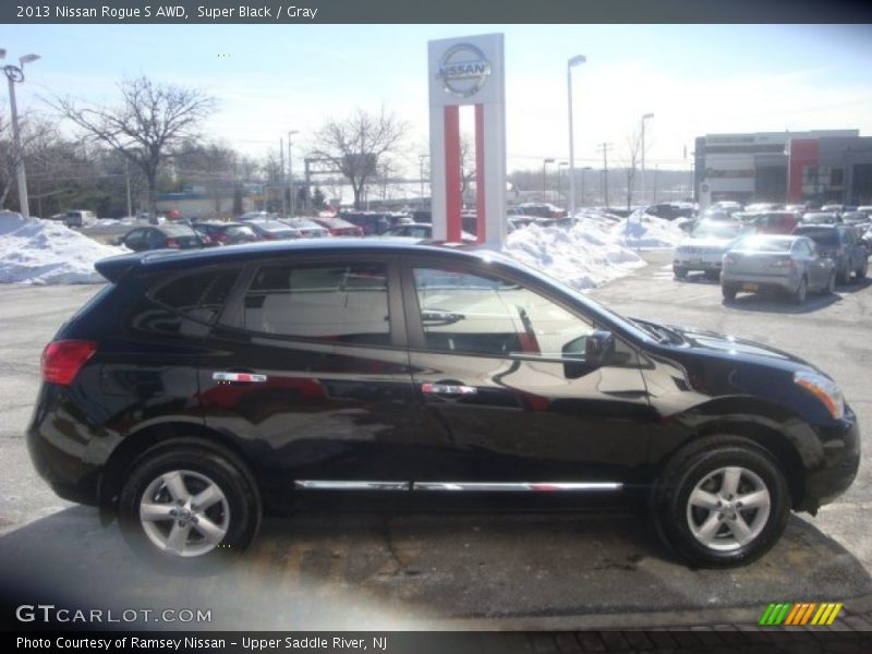 Super Black / Gray 2013 Nissan Rogue S AWD