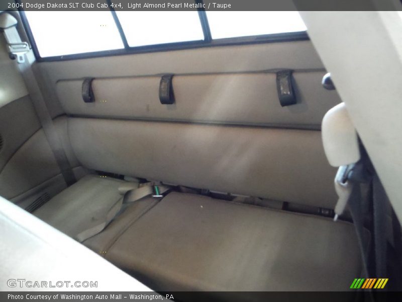 Light Almond Pearl Metallic / Taupe 2004 Dodge Dakota SLT Club Cab 4x4