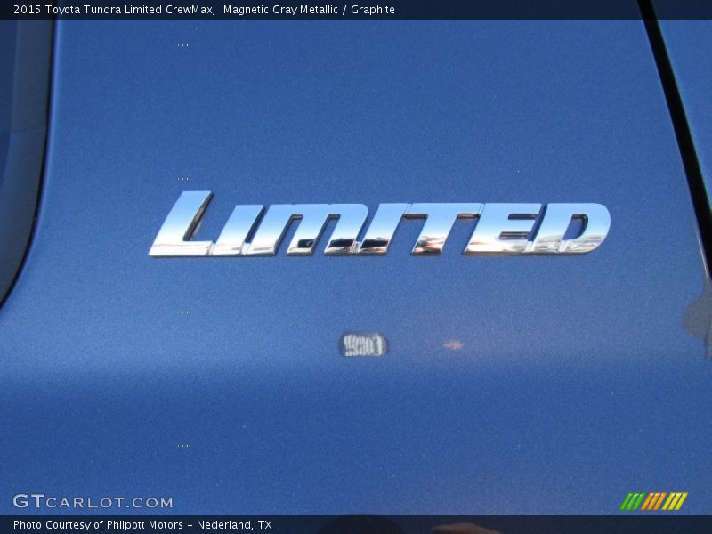 Magnetic Gray Metallic / Graphite 2015 Toyota Tundra Limited CrewMax